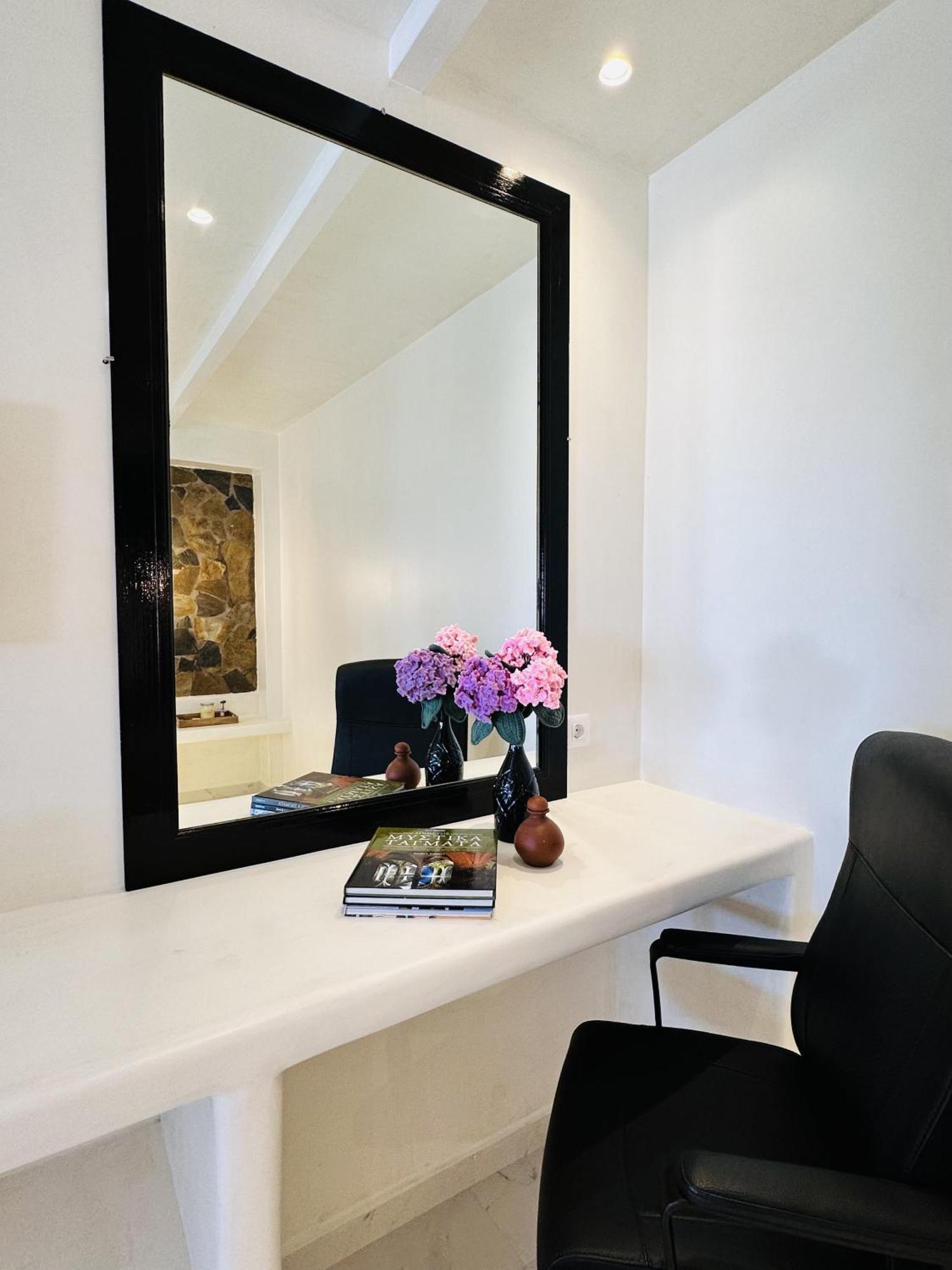 Arlene Boutique 3*
